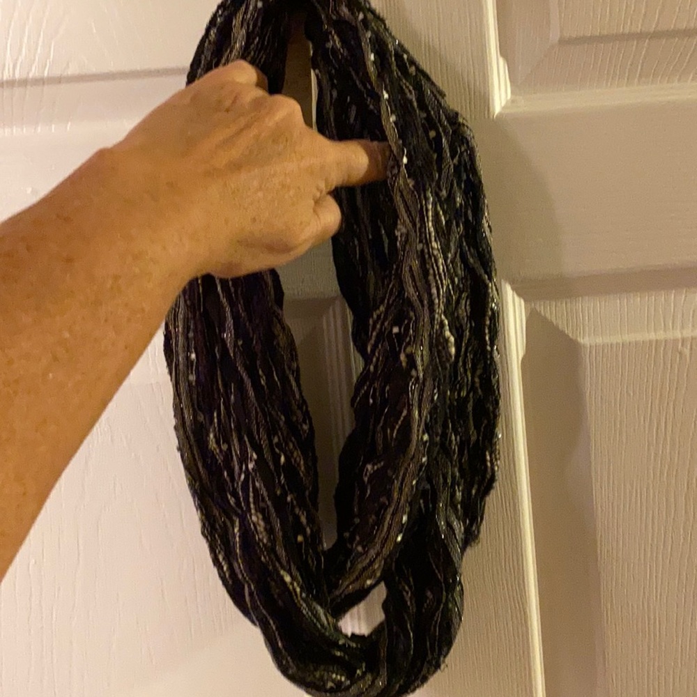 Collectioneighteen Infinity Loop Scarf. Black/Whi… - image 1